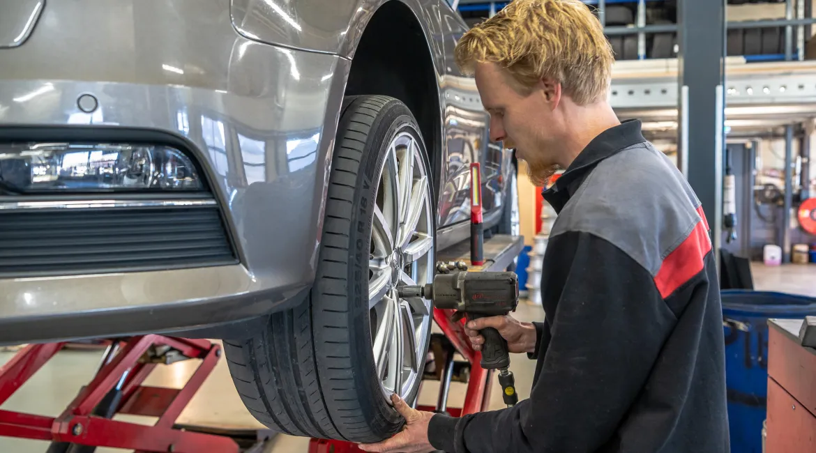 bandenwissel van AutoCrew Krimpenerwaard