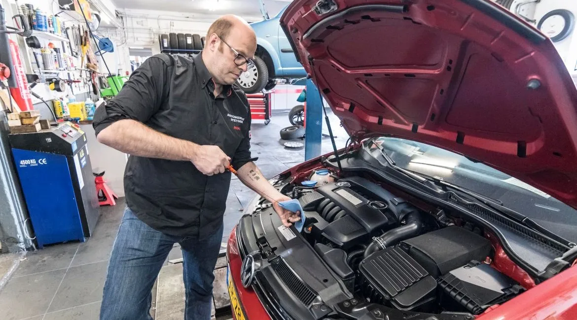 AC Autobedrijf Steyger monteur