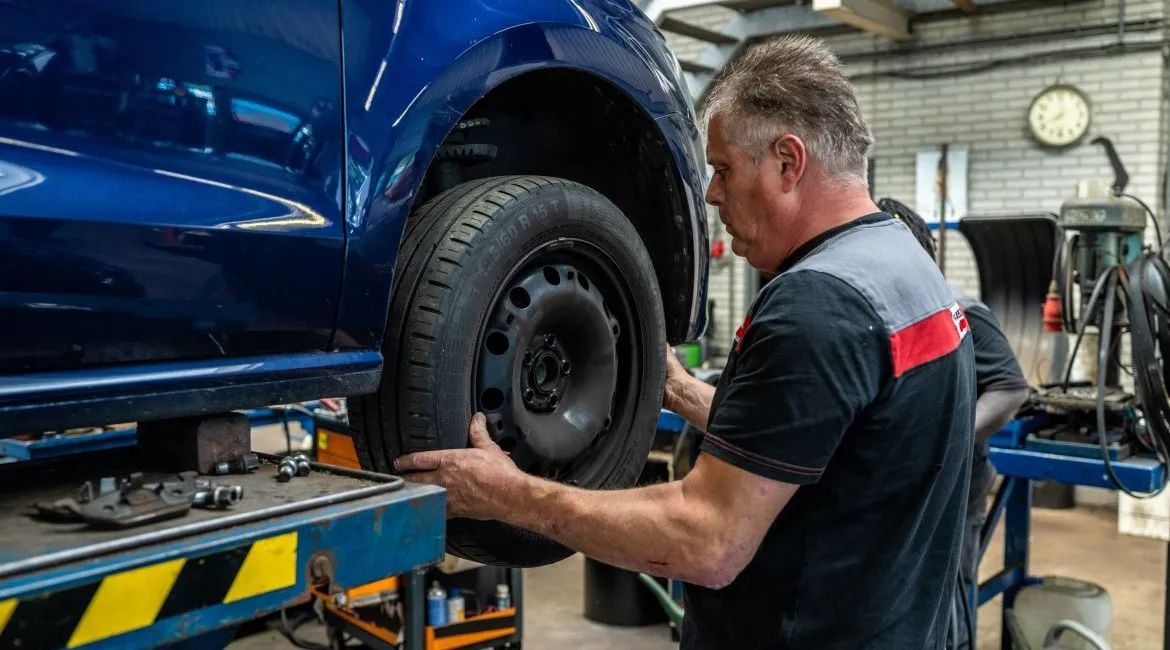 AutoCrew Waddinxveen werkplaats